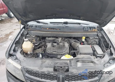 2017 Dodge Journey Crossroad Plus z USA, uszkodzony, nr VIN 3C4PDCGGXHT548142